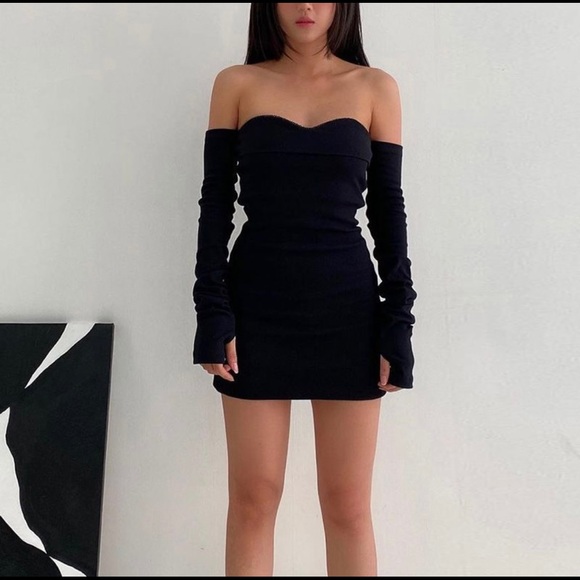 BLACK BODYCON DRESS WITH SLEEVES - Picture 3 of 10